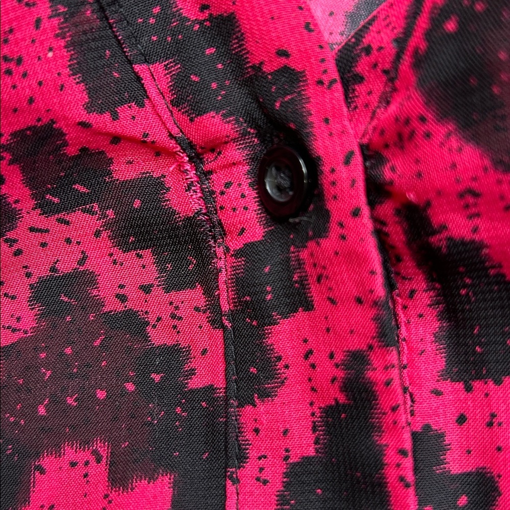 No Boundaries Geometric Pink and Black Blouse - Picture 9 of 9
